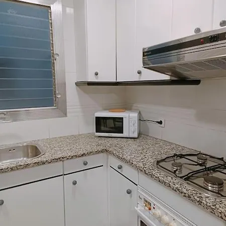 Apartamento Sant Andreu En 4 Totalmemte Equipado Barcelona